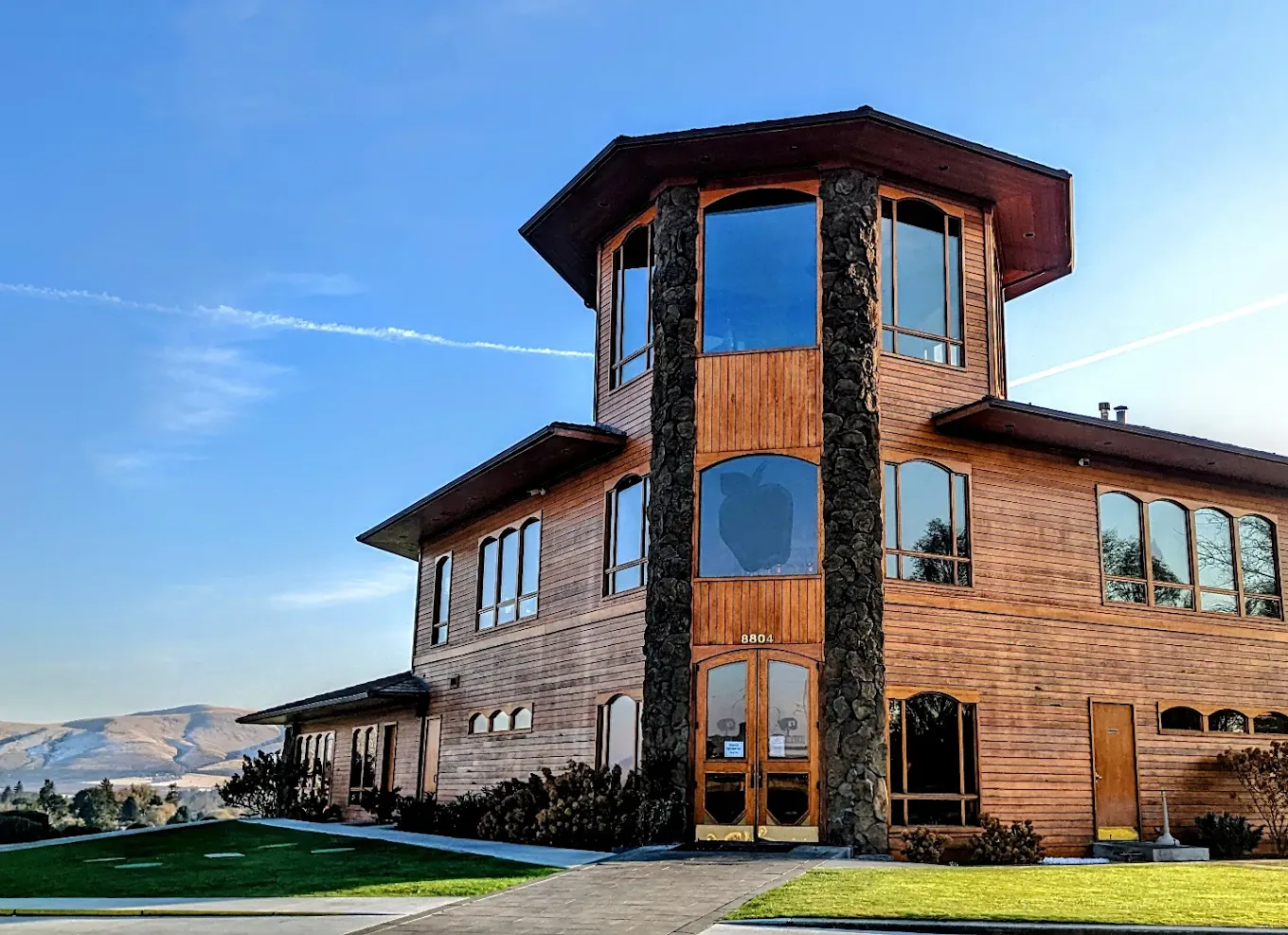 Commercial window cleaning in Yakima, WA